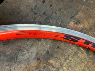 Llanta Bicicleta Vuelta Stylus Roja 700C 36H