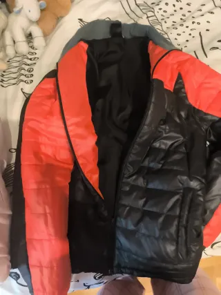 Cazadora Adidas Naranja y Negra