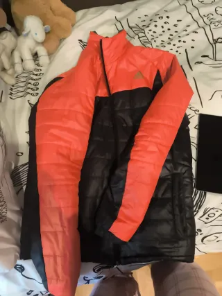 Cazadora Adidas Naranja y Negra