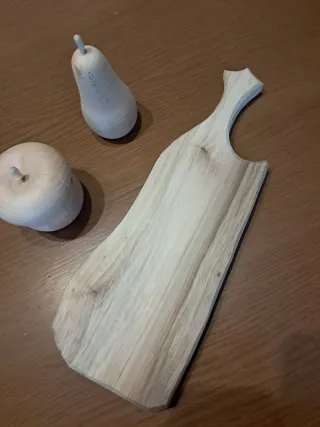 Tagliere con Mela e Pera in Legno