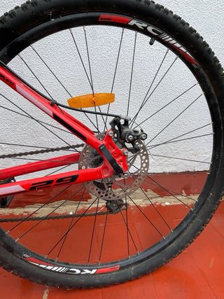 Bicicleta de Montaña Racer Roja