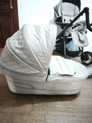 Carro Bebecar Capazo y Maxicosi Beige