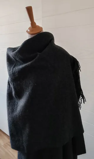 Mantella donna in lana grigia