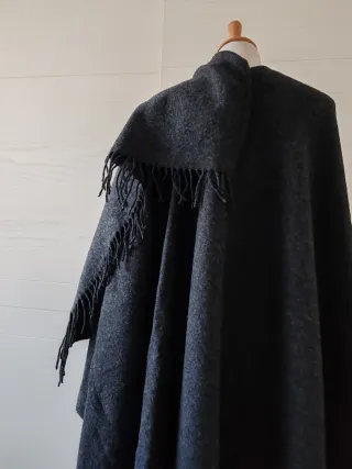 Mantella donna in lana grigia