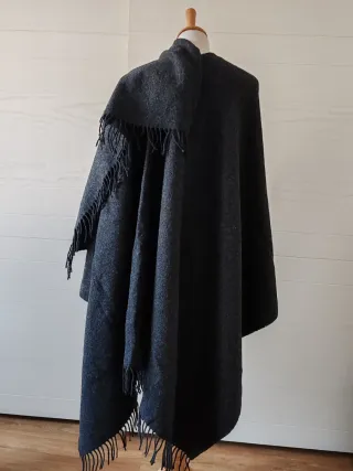 Mantella donna in lana grigia