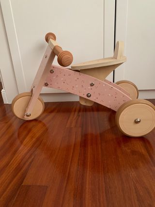 Moto infantil de madera