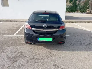 Opel Astra 2007