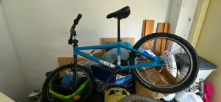 2 Bicicletas una azul y una gris venta por unidad