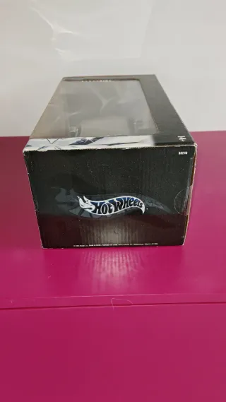 Hot Wheels BMW 645ci Scala 1:18