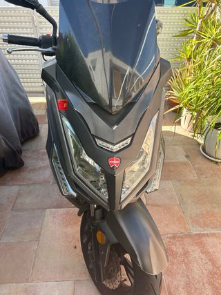 Wottan Storm 125cc Scooter 2016 Gris