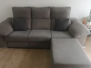 Sofá cama gris tela anti manchas.