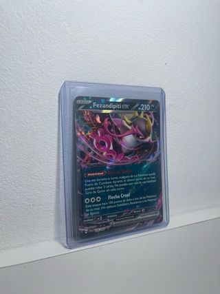 Fezandipiti ex Fábula Sombría carta esp.