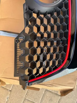 Rejilla Golf V GTI Negra Brillante