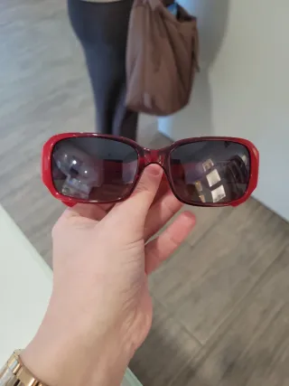 Gafas de Sol Rojas Privada