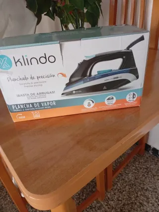 Plancha de vapor Klindo sin usar