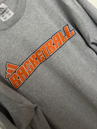 T-shirt Adidas Basketball Grigia