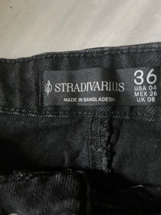 Falda vaquera negra Stradivarius Talla S