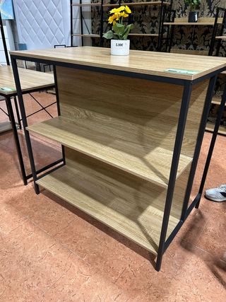 Mesa auxiliar con 2 TABURETES