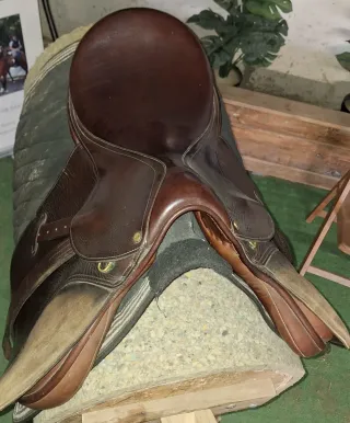 Magnifica silla de montar de cuero argentino