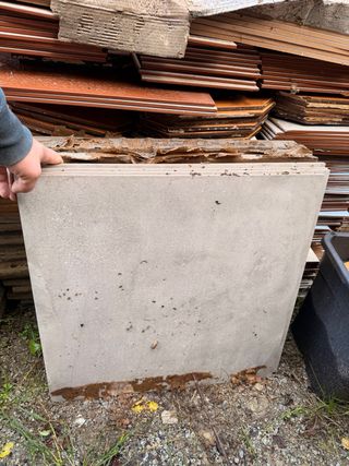 Azulejos 60x60. 12 piezas. 4,3 m2. 35 euros