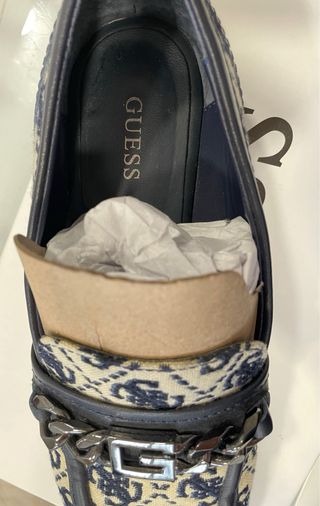 Mocasines Guess Beige y azul marino