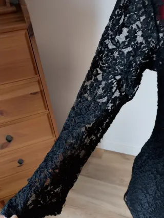 Vestido de encaje negro