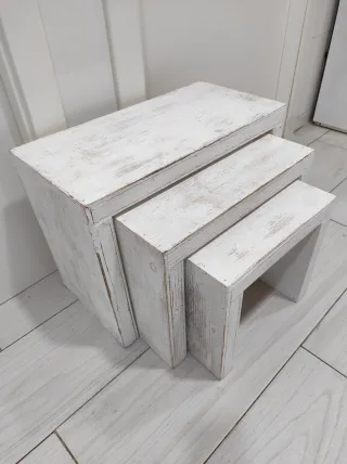 Conjunto 3 estantes exposicion madera