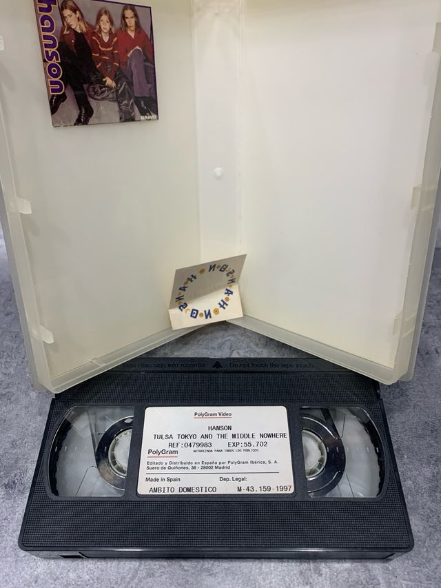 Lote CD y VHS Hanson Middle of Nowhere vintage 90s