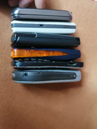 Lote 6 móviles antiguos Nokia solo dos tenen bater