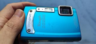 CÁMARA DIGITAL COMPACTA "Olympus Tough TG-320"