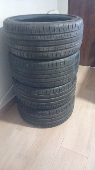 4 Ruedas Coche 200€