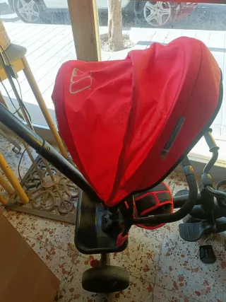 Triciclo infantil rojo