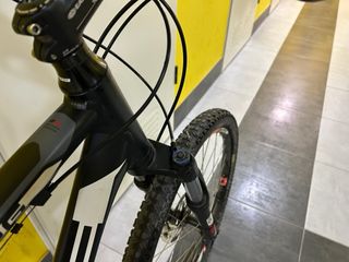 Bicicleta de Montaña Cube Analog Negra