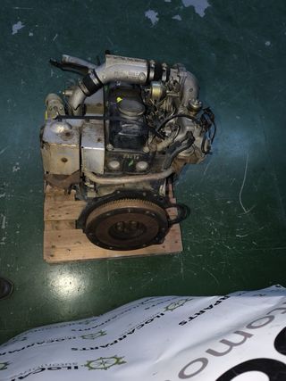 Motor Nissan TD27T Turbo
