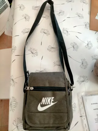 Borsa a tracolla Nike da uomo grigia