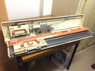 Macchina per maglieria passacavo