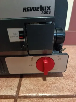 Proyector Cine Vintage RevueLux 3003
