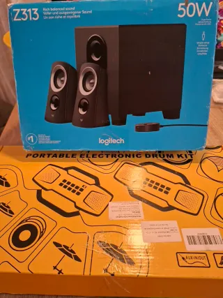 COMBO Logitech Z313 Casse 2.1 + Kit Batteria Elett