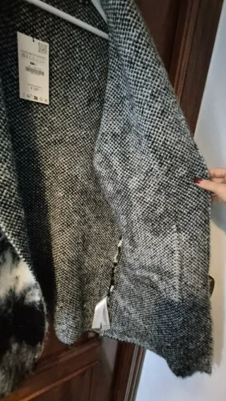 Abrigo Zara Talla S/XS con etiqueta