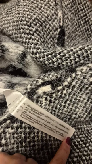 Abrigo Zara Talla S/XS con etiqueta