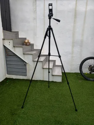 Trípode para móvil y cámara