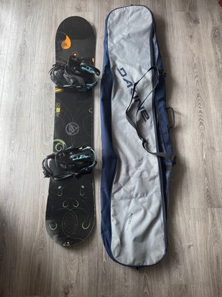 Snowboard Rome Vinyl 1,49m + Fijaciones K2