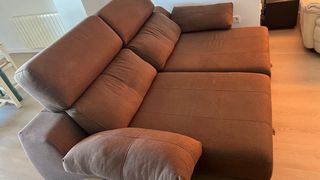 Sofá cama marrón extensible