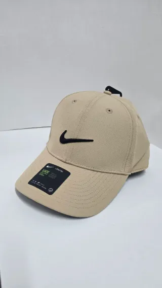 Gorra Nike Legacy91 Beige Negra
