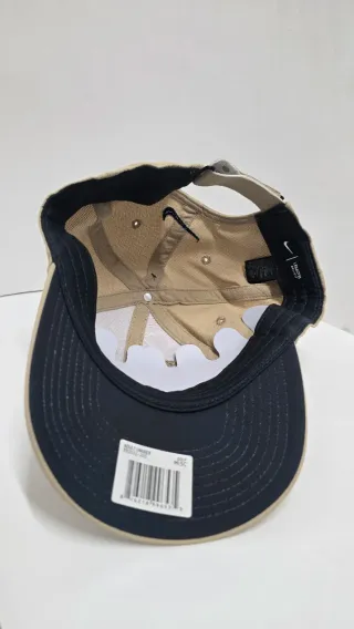 Gorra Nike Legacy91 Beige Negra