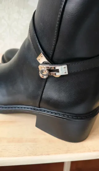 Botines con hebilla nuevos