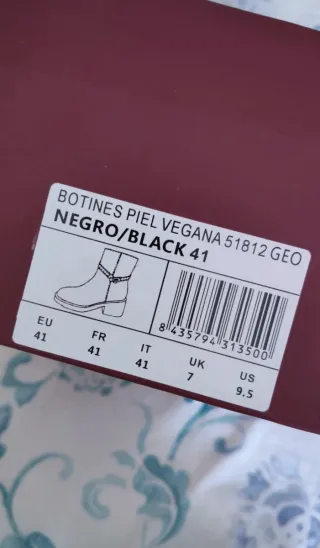 Botines con hebilla nuevos