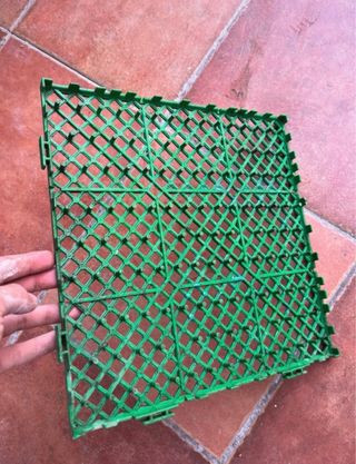 Losetas de plástico para jardín verdes