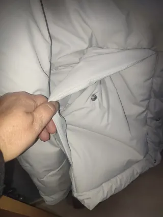 Chaquetón de plumas gris perla