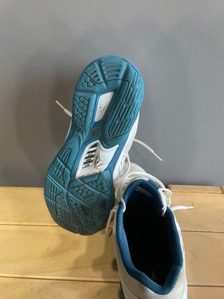 Zapatillas Mizuno Blancas y Azules